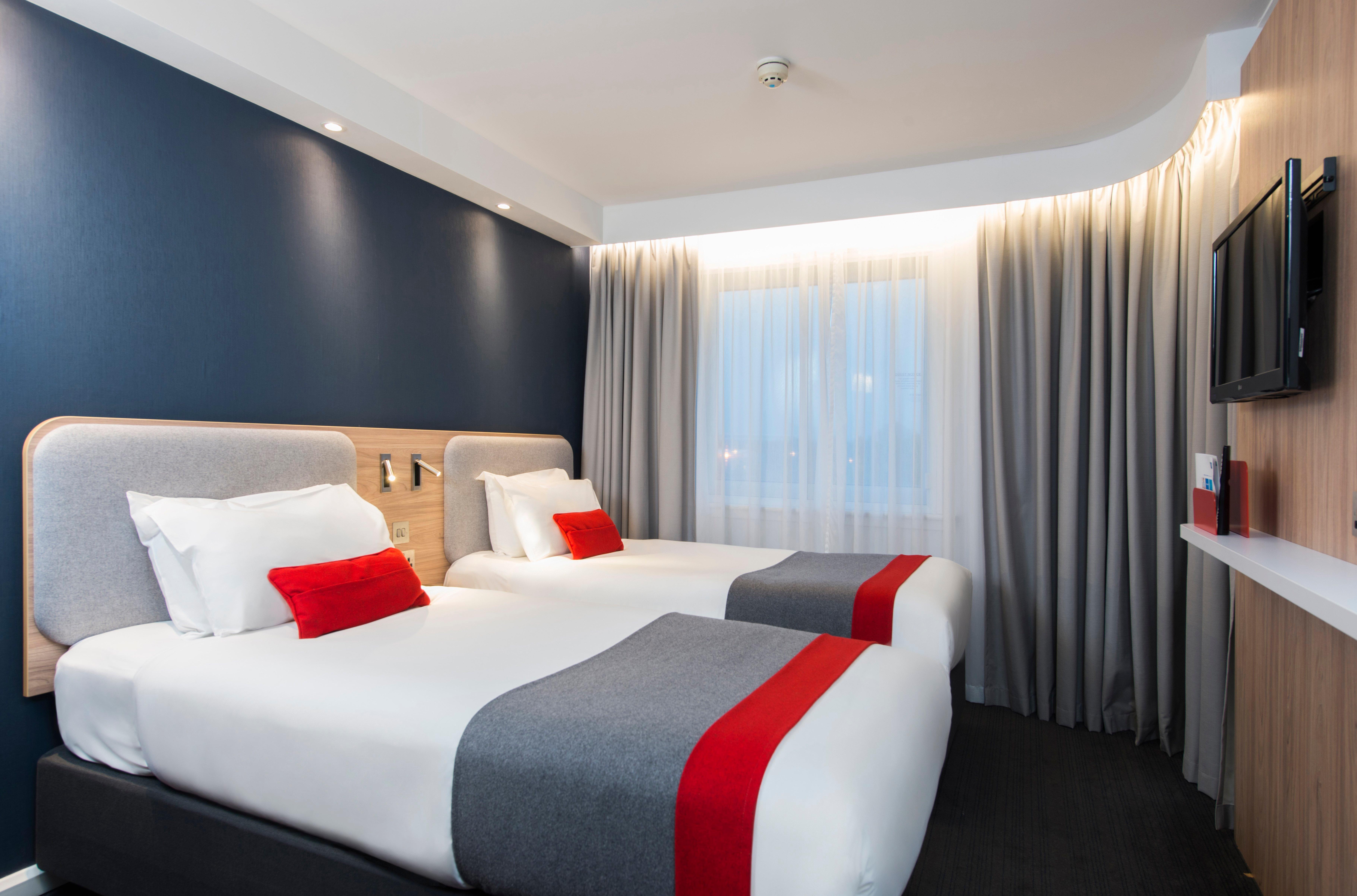 Holiday Inn Express London - Dartford By Ihg Esterno foto