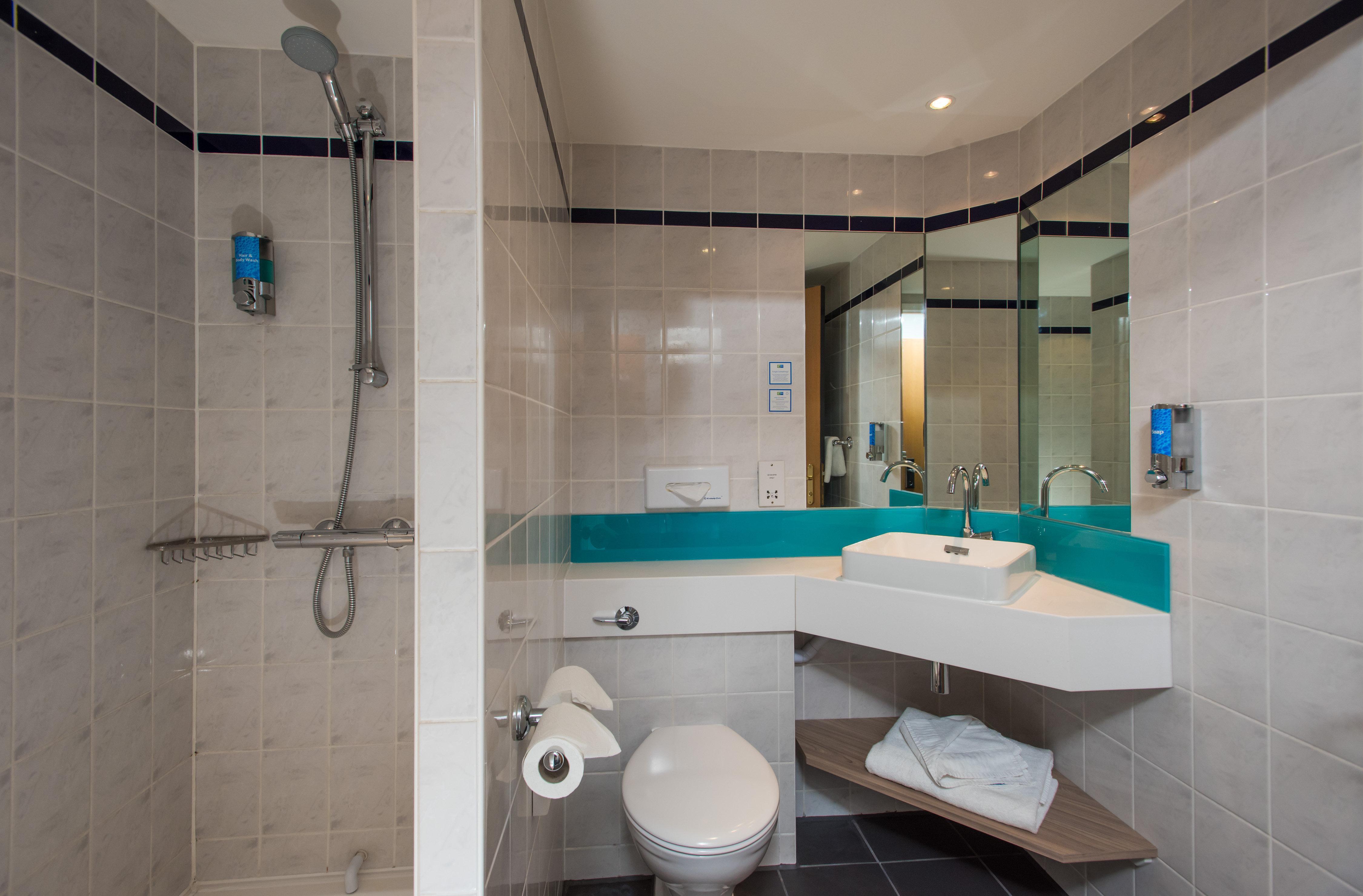 Holiday Inn Express London - Dartford By Ihg Esterno foto