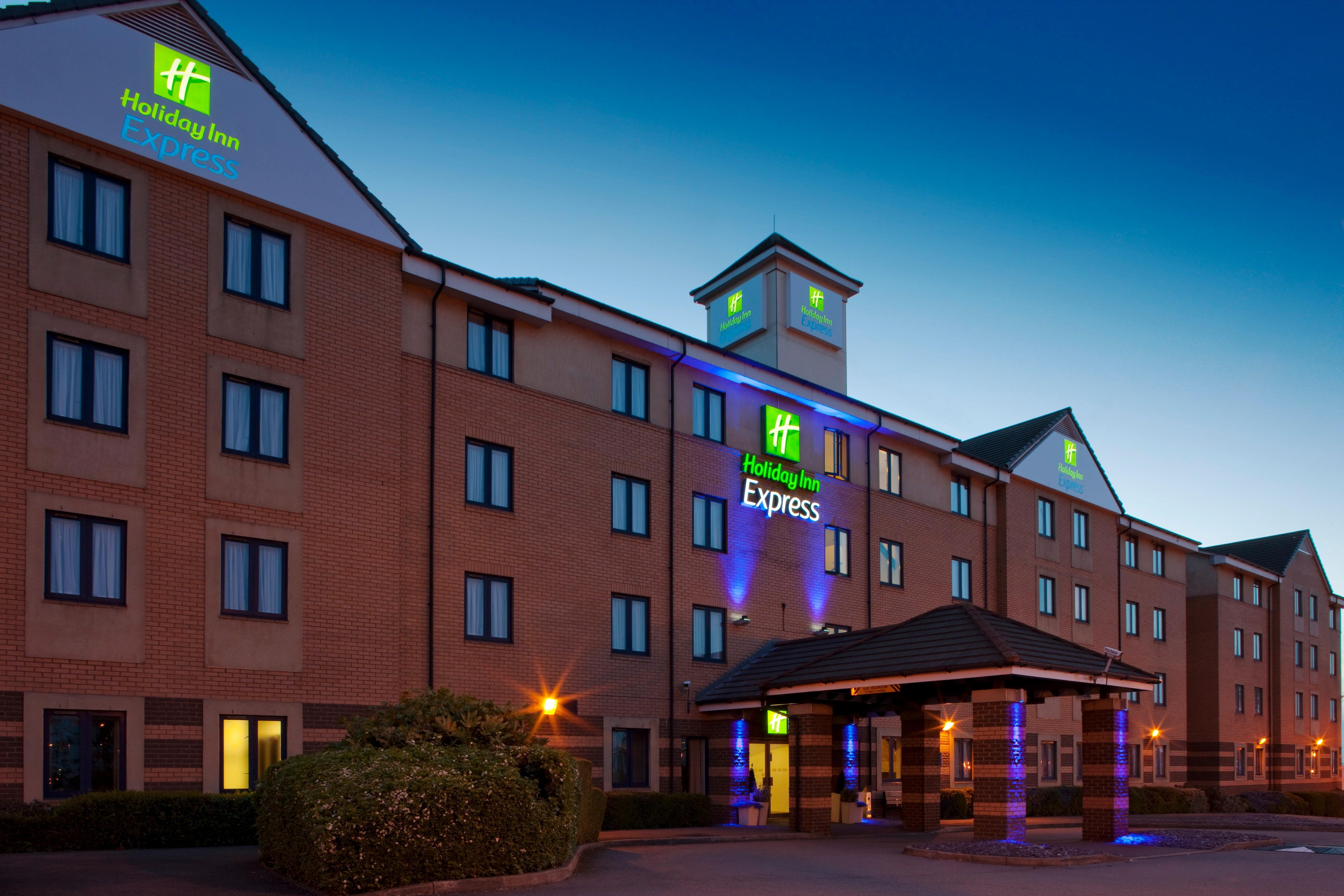 Holiday Inn Express London - Dartford By Ihg Esterno foto