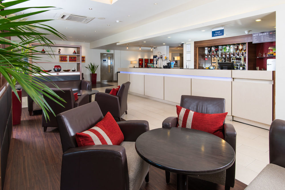 Holiday Inn Express London - Dartford By Ihg Esterno foto