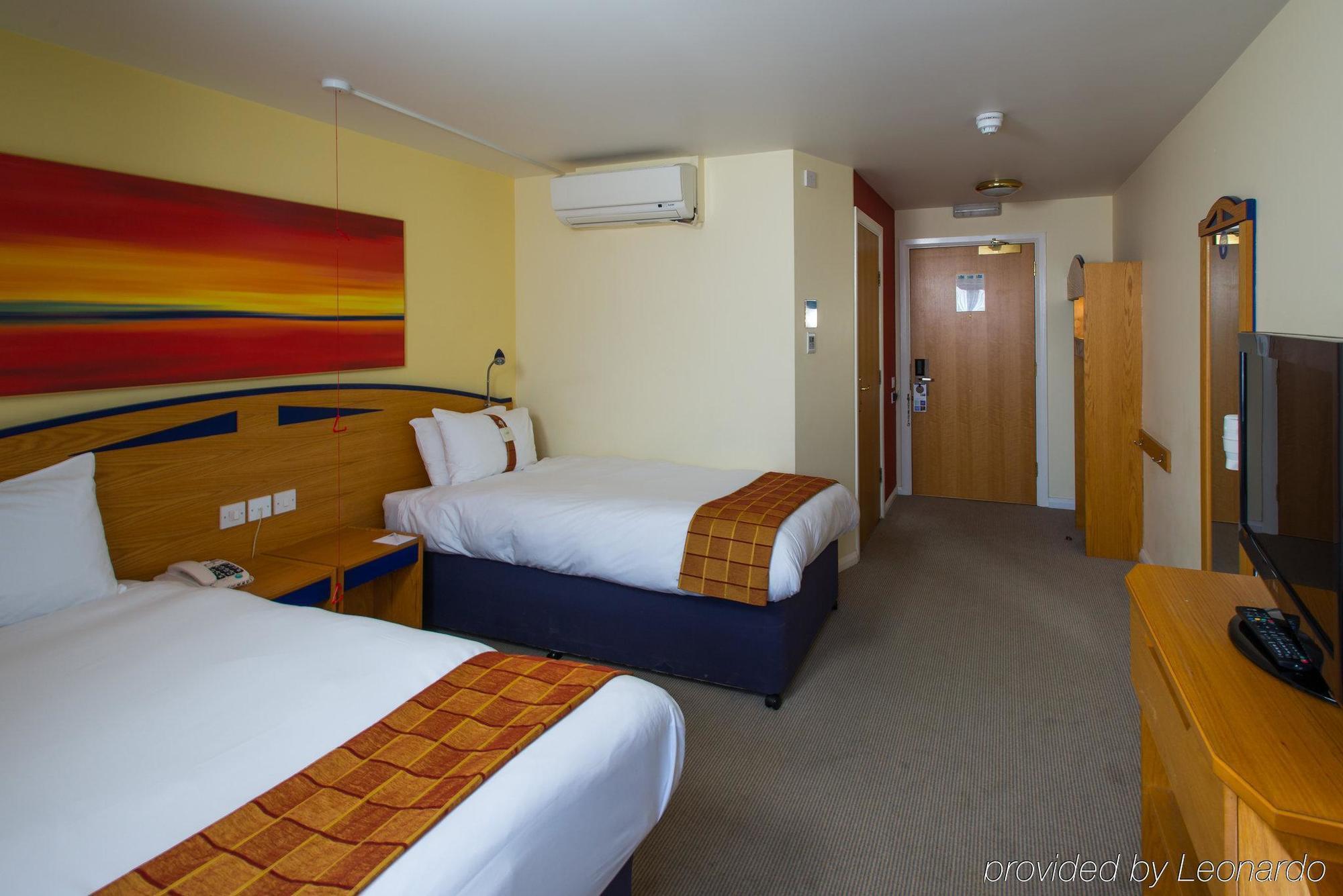 Holiday Inn Express London - Dartford By Ihg Esterno foto