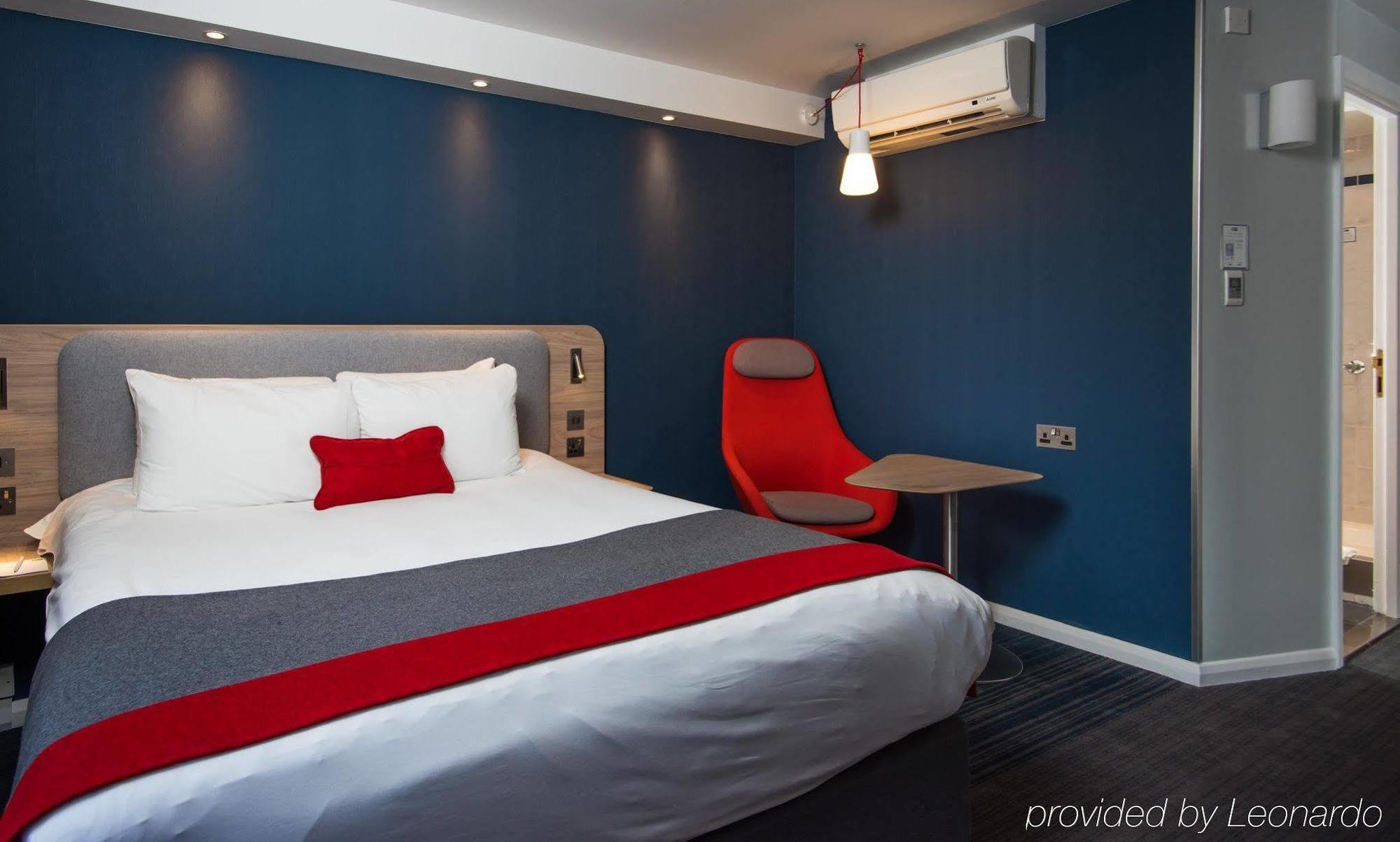 Holiday Inn Express London - Dartford By Ihg Esterno foto