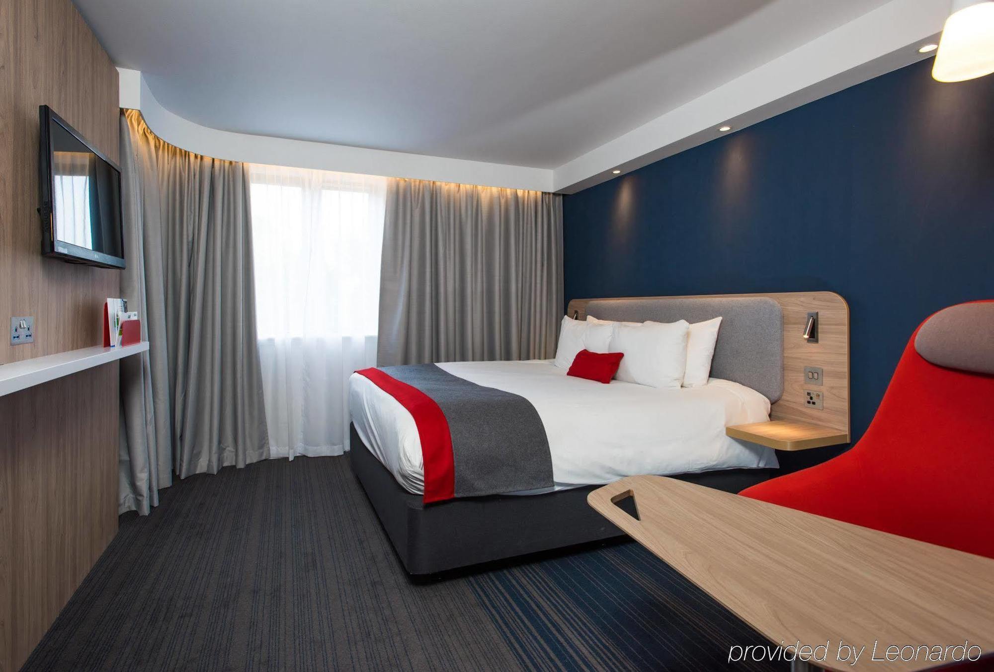 Holiday Inn Express London - Dartford By Ihg Esterno foto